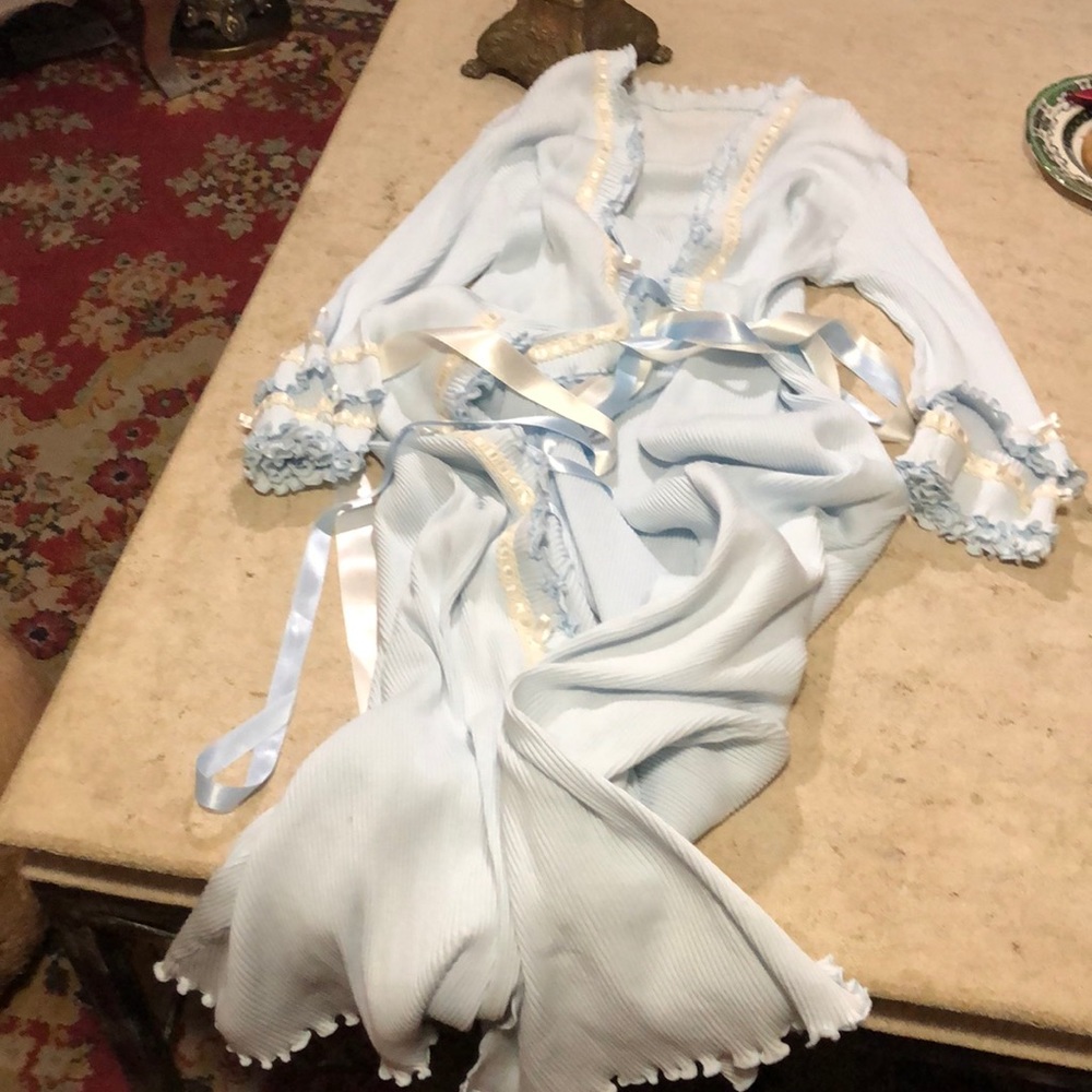 Vintage adorable baby blue robe - Picture 3 of 10